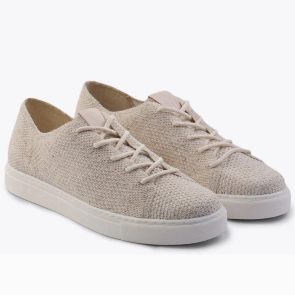 Nisolo Linen Gray Sneakers with Minimalist Design and Lace-Up Style sz 9.5